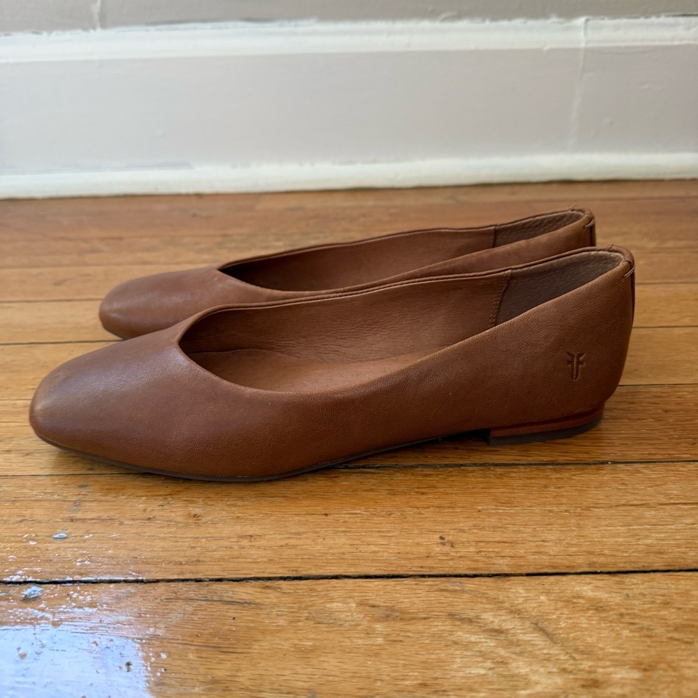 Frye Leather Ballet Flats NIB - Picture 7 of 9